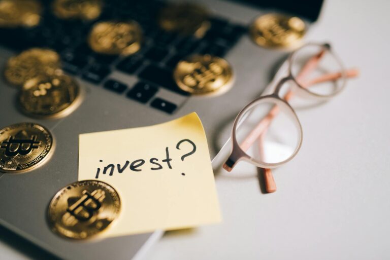 Investir dans l'or en 2025 pour débutant : guide complet - finance-debutant.fr